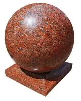 Декоративный шар из красного гранита (518208) производство - сфера арт-объект ø 500 мм. монолит массив  в Щёлково